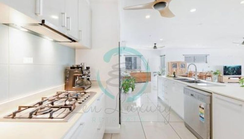 Camera standard - Coastal Oasis Panoramic Ocean View