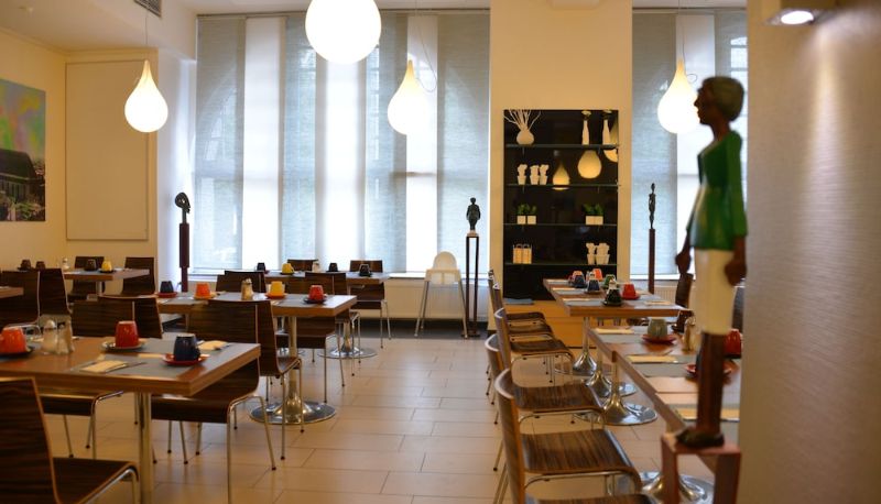 Breakfast room - Arthotel Munich