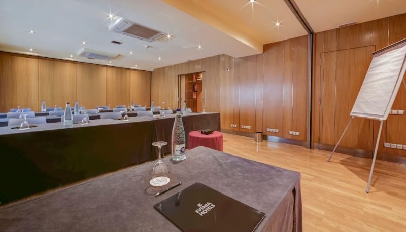 Salle de réunion - Evenia Rossello
