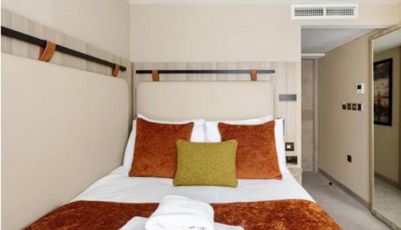 Camera - Mabledon Court Hotel