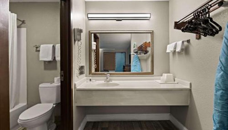 Habitación - Rodeway Inn Richmond West End