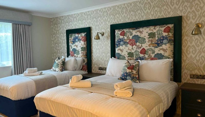Room - Thatchers Hotel