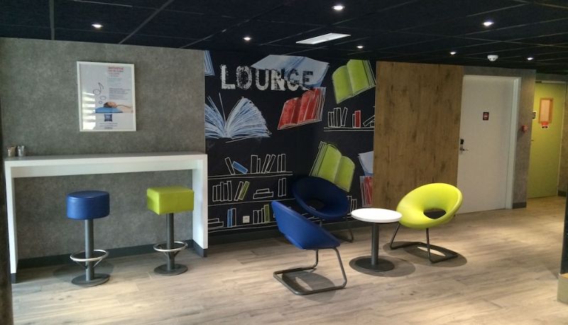 Hall - ibis budget Brignoles Provence Verte
