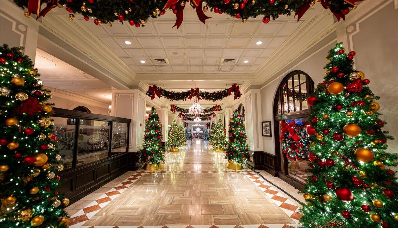 Hall - The Royal Sonesta Chase Park Plaza St. Louis