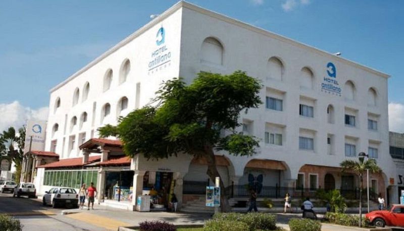 Otel açık alanı - Hotel Antillano Cancun