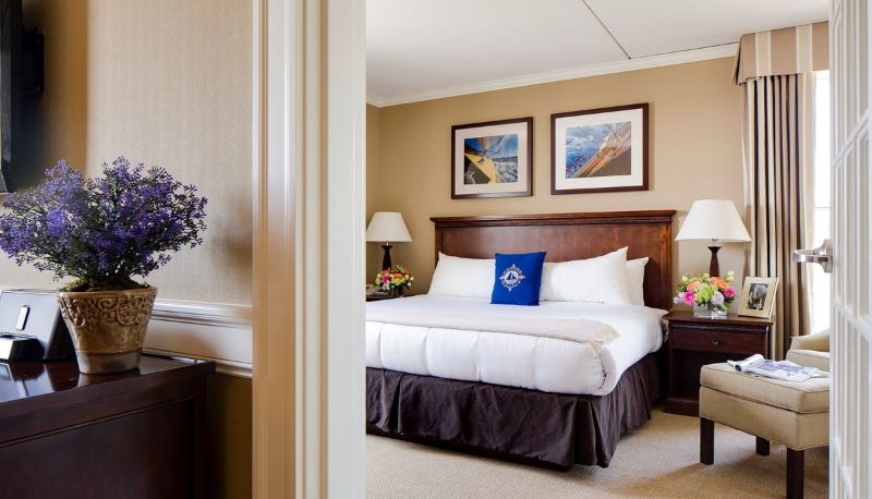 Zimmer - Salem Waterfront Hotel And Suites
