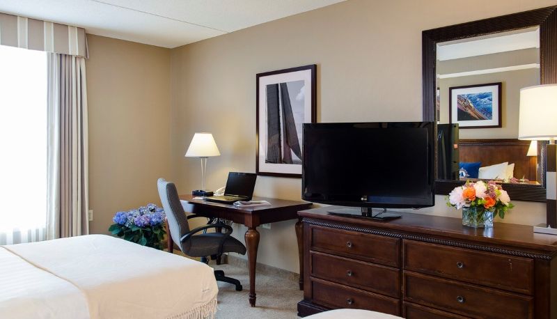 Zimmer - Salem Waterfront Hotel And Suites