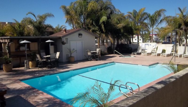 Piscina - O'cairns Inn & Suites