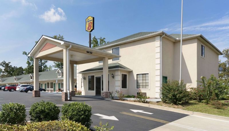 Info - Super 8 by Wyndham Chatsworth/Dalton