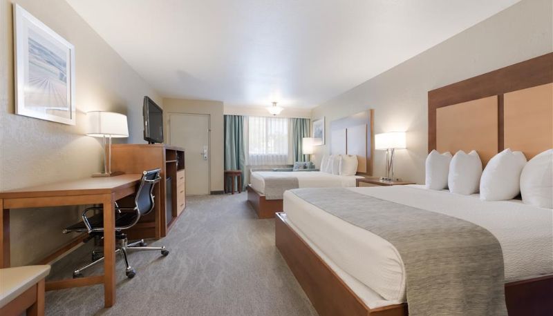 Camera - Best Western Foothills Inn