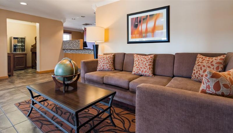 Hal - Best Western Flora Inn