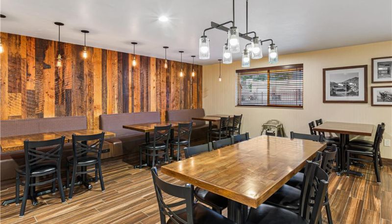Restaurant - Best Western Hi-Desert Inn