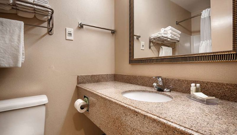 Zimmer - Best Western Dunkirk & Fredonia Inn