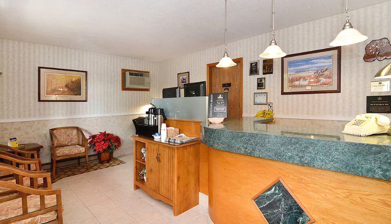 Rezeption - UBar Inn & Suites