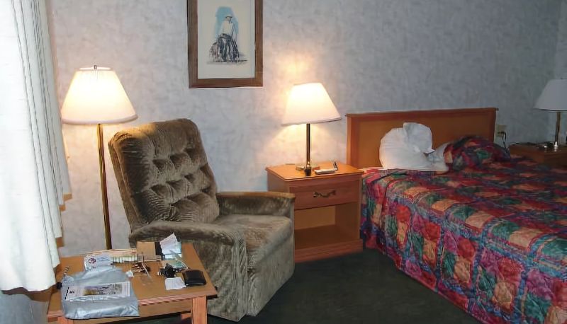 Apartment - UBar Inn & Suites
