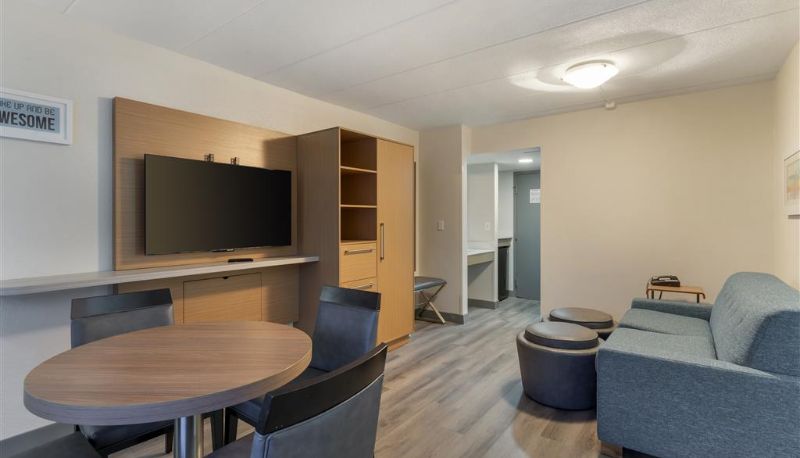 Camera - Best Western Plus Executive Hotel