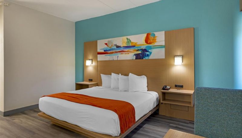 Camera - Best Western Plus Executive Hotel