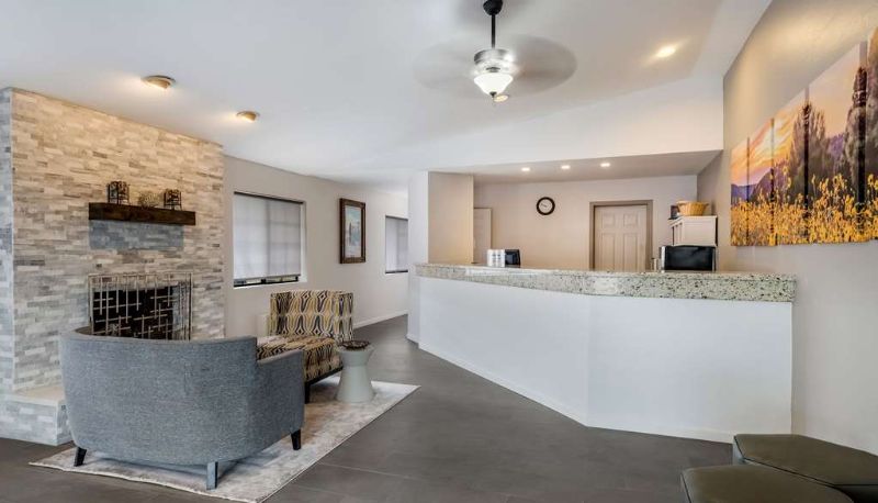 Lobby - Best Western Sunrise Inn