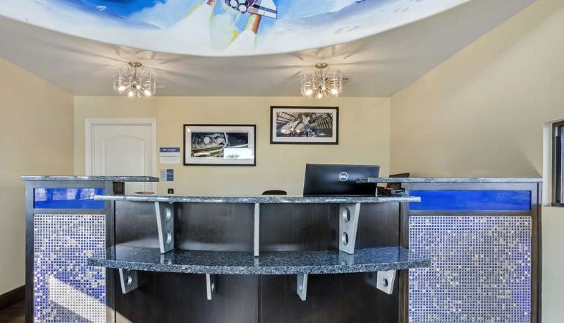 Lobby - Best Western Space Age Lodge
