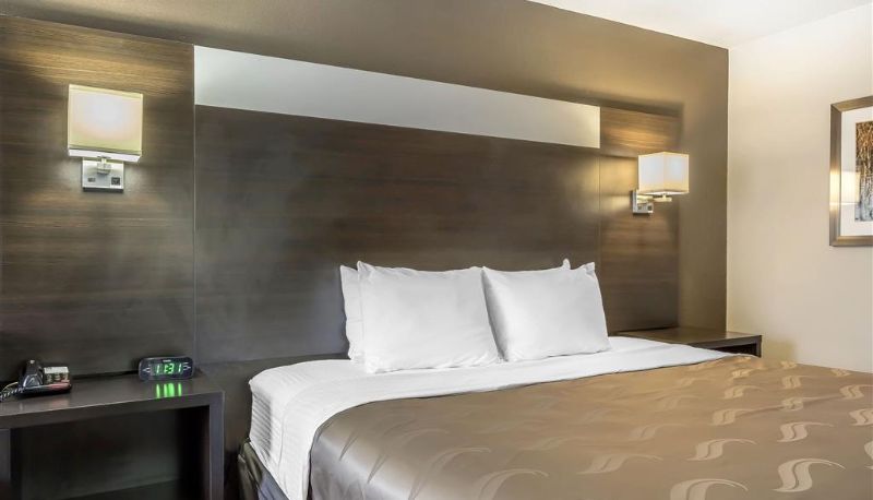 Habitación - Quality Inn & Suites Stuttgart North