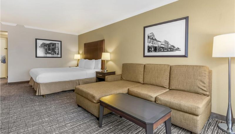 Zimmer - Best Western Plus Garden Court Inn