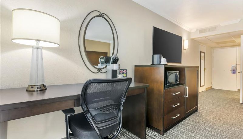 Zimmer - Best Western Plus Garden Court Inn
