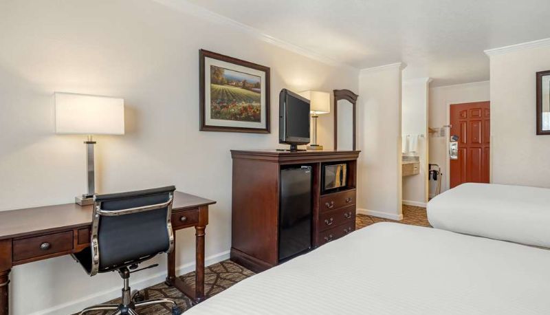Habitación - Best Western Salinas Monterey Hotel