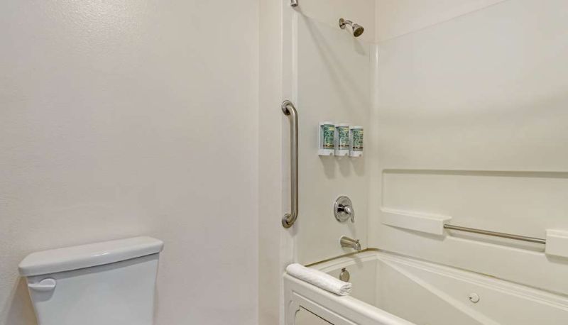 Habitación - Best Western Salinas Monterey Hotel