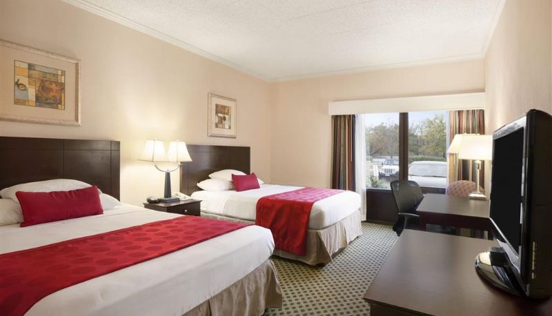 Zimmer - Ramada by Wyndham Newark/Wilmington