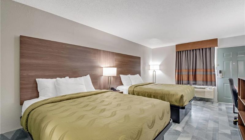 Zimmer - Quality Inn Dalton East