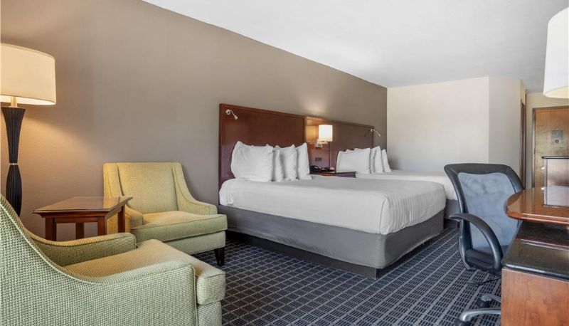Zimmer - SureStay Plus by Best Western Greenwood