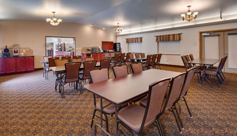 Restaurant - Best Western West Hills Inn