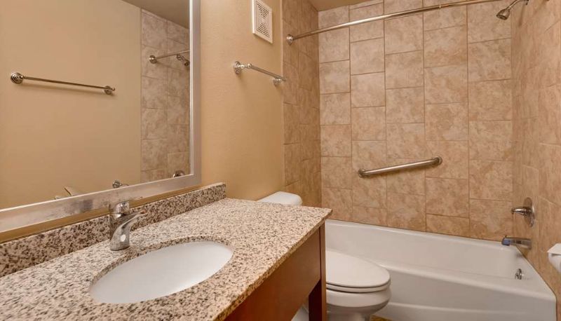 Zimmer - Best Western West Hills Inn