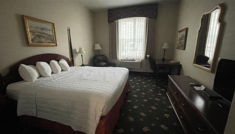 Zimmer - SureStay by Best Western Eureka