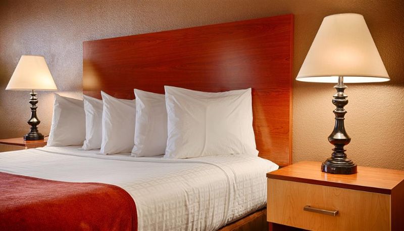 Zimmer - Best Western Discovery Inn