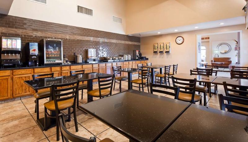 Restaurant - Best Western Discovery Inn