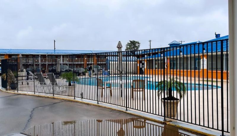 Pool - The Classic Desert Aire Hotel