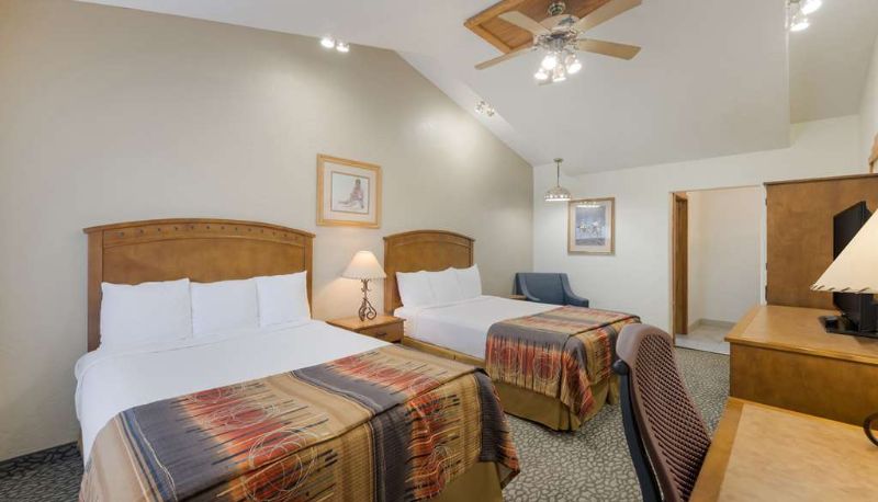 Camera - Best Western Kokopelli Lodge