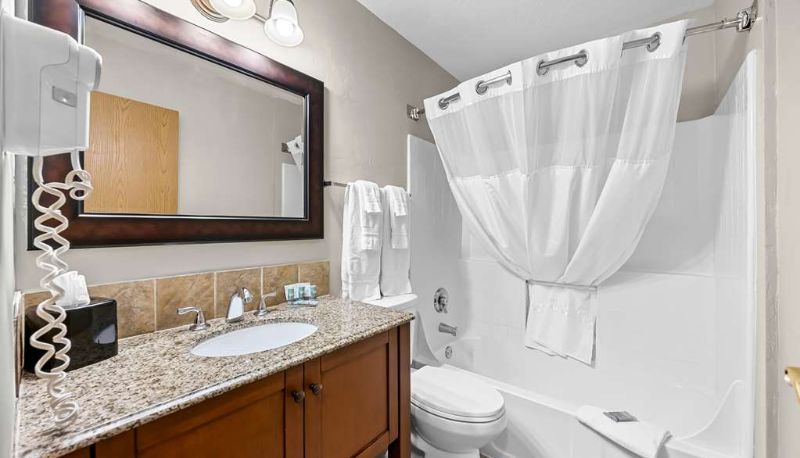Camera - Best Western Inn at the Rogue