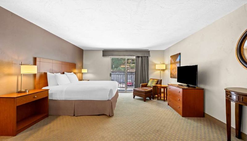 Camera - Best Western Inn at the Rogue