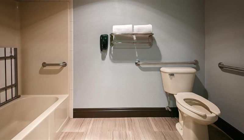 Pokój - Best Western Plus Rama Inn & Suites
