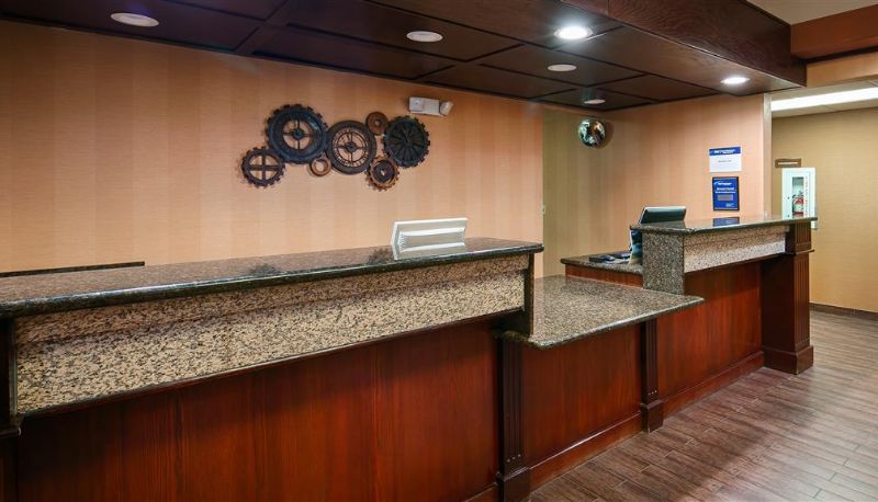 Lobby - Best Western Plus Rama Inn & Suites