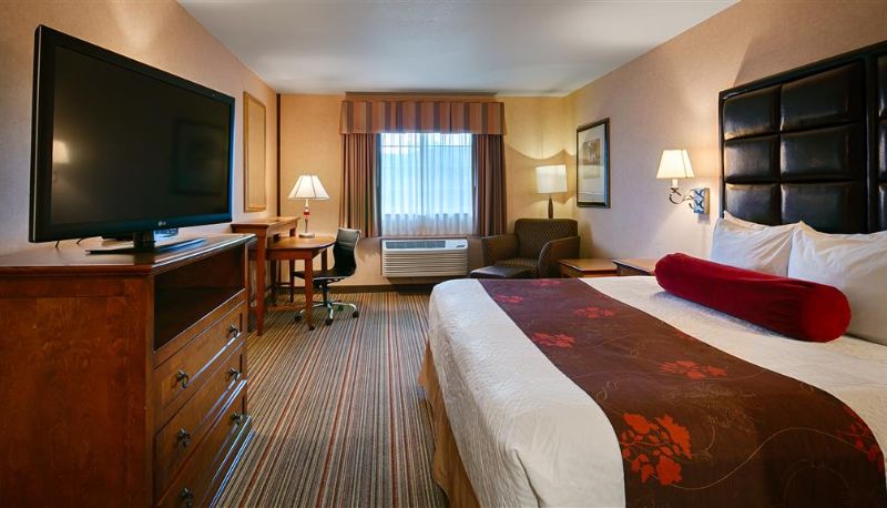 Pokój - Best Western Plus Rama Inn & Suites