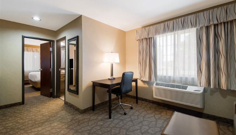 Pokój - Best Western University Inn & Suites