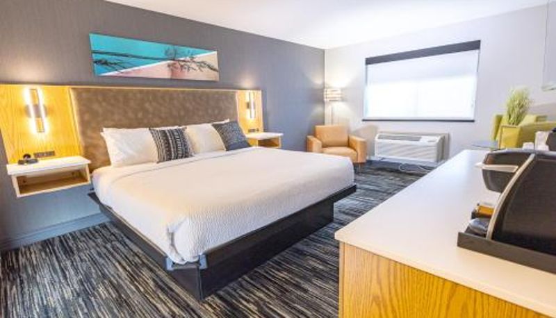 Informacje - Creekside Hotel & Suites