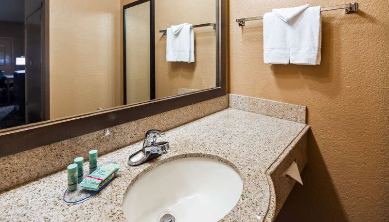 Zimmer - Best Western Executive Inn El Campo