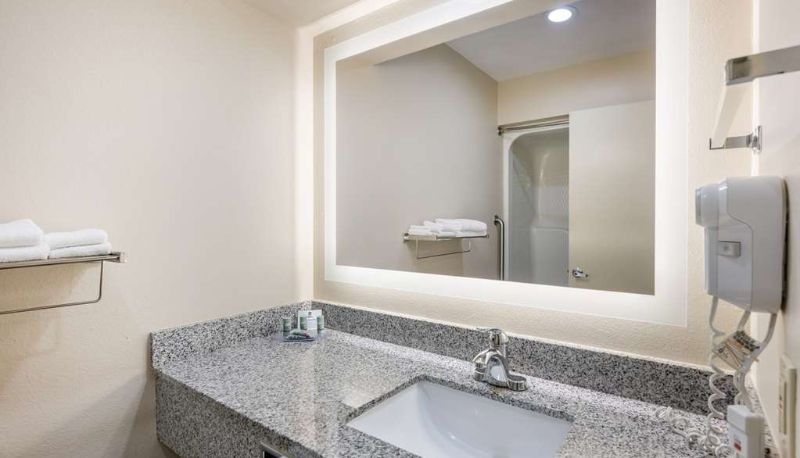 Suite - Best Western Post Inn
