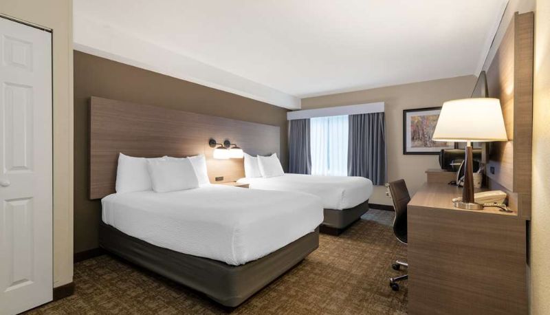 Room - Best Western Plus Windjammer Inn & Conference Center
