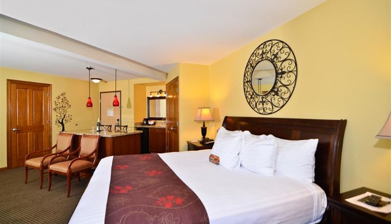 Suite - Best Western Plus Kennewick Inn