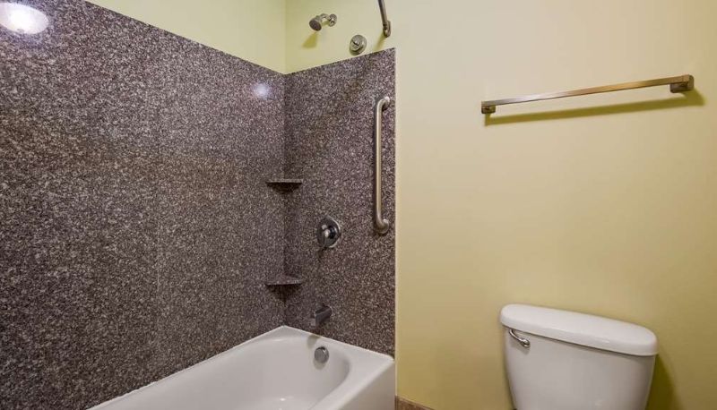 Habitación - Best Western Rama Inn